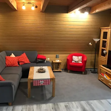 Heidekaefer Ferienhaus Eichhoernchen *